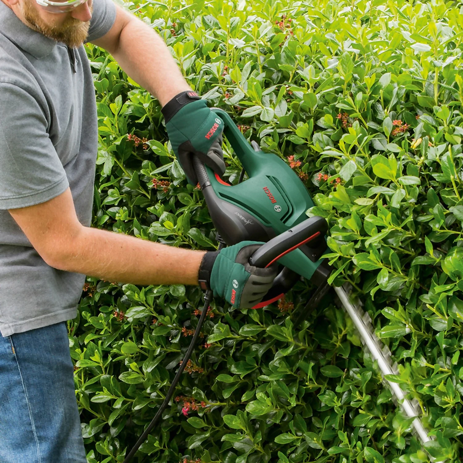 Bosch Universal Hedgecut 50 Hedgecutter - Image 6