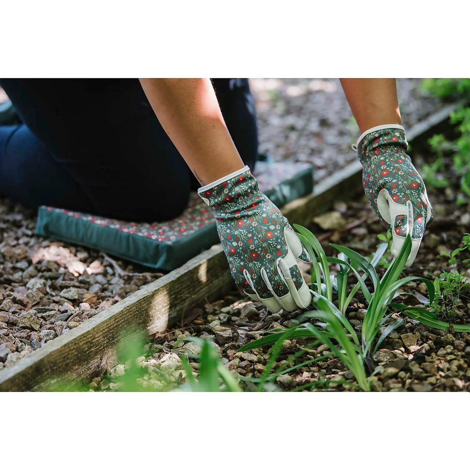 Westland Premium Leather Gloves Flower - Medium - Image 4