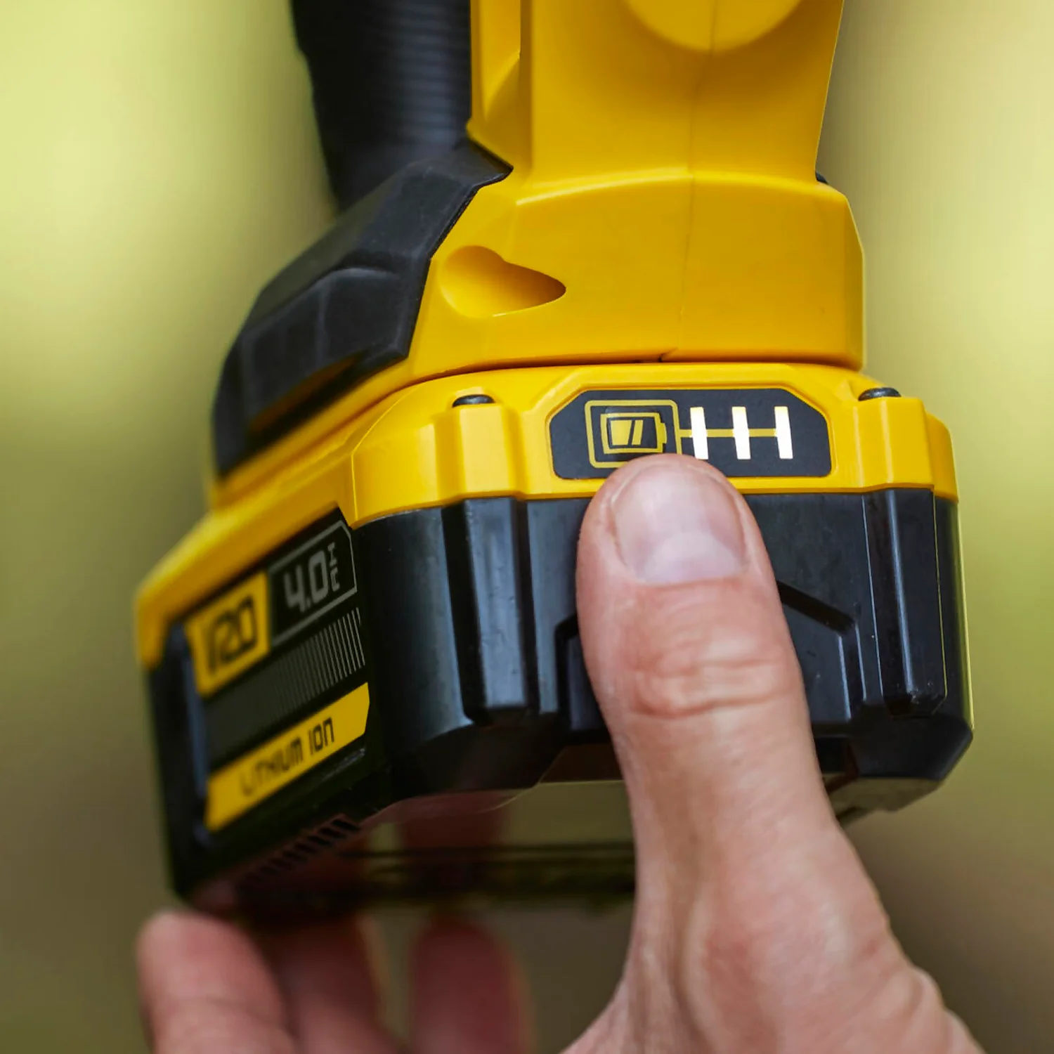 STANLEY FATMAX V20 18V Cordless Hedge Trimmer 55cm (Sfmcht855M1-Gb) - Image 7