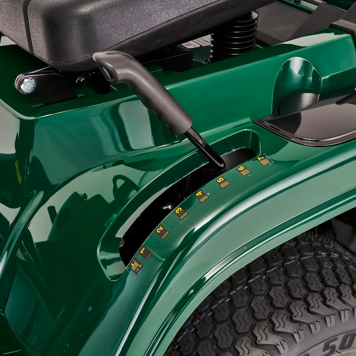 Atco 432cc GT 30H Petrol Lawn Tractor - 84cm - Image 4