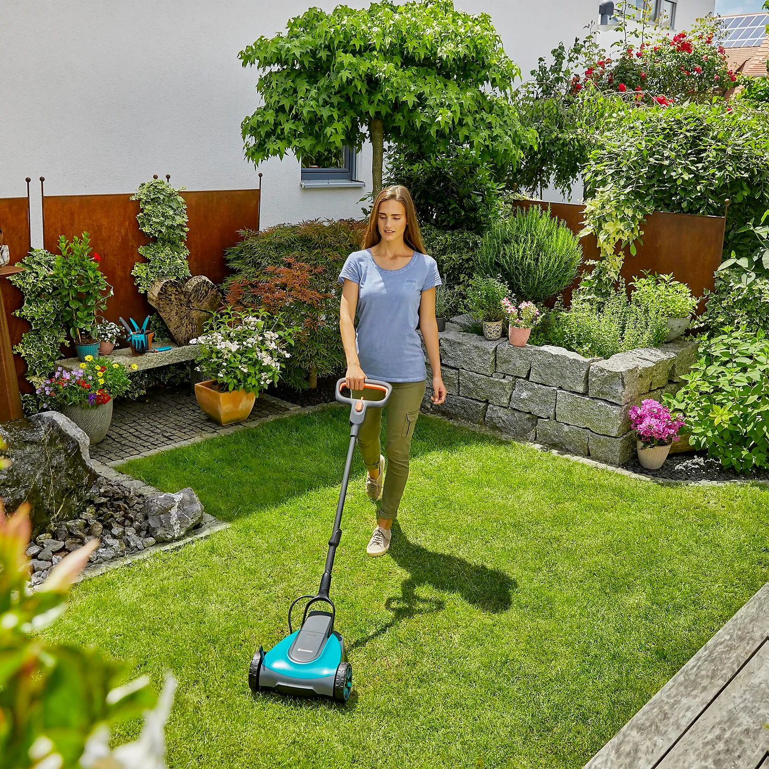 GARDENA 18V HandyMower Cordless Lawn Mower - 22cm - Image 2