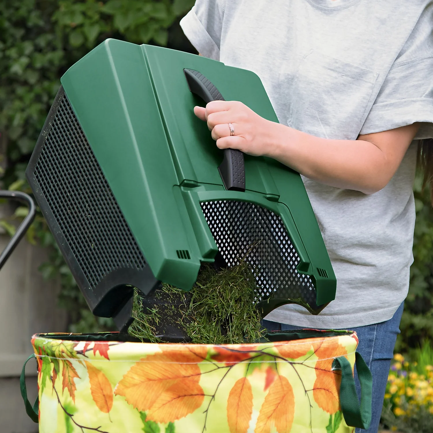 Bosch 18V EasyMower Cordless Lawn Mower - 32cm - Image 6