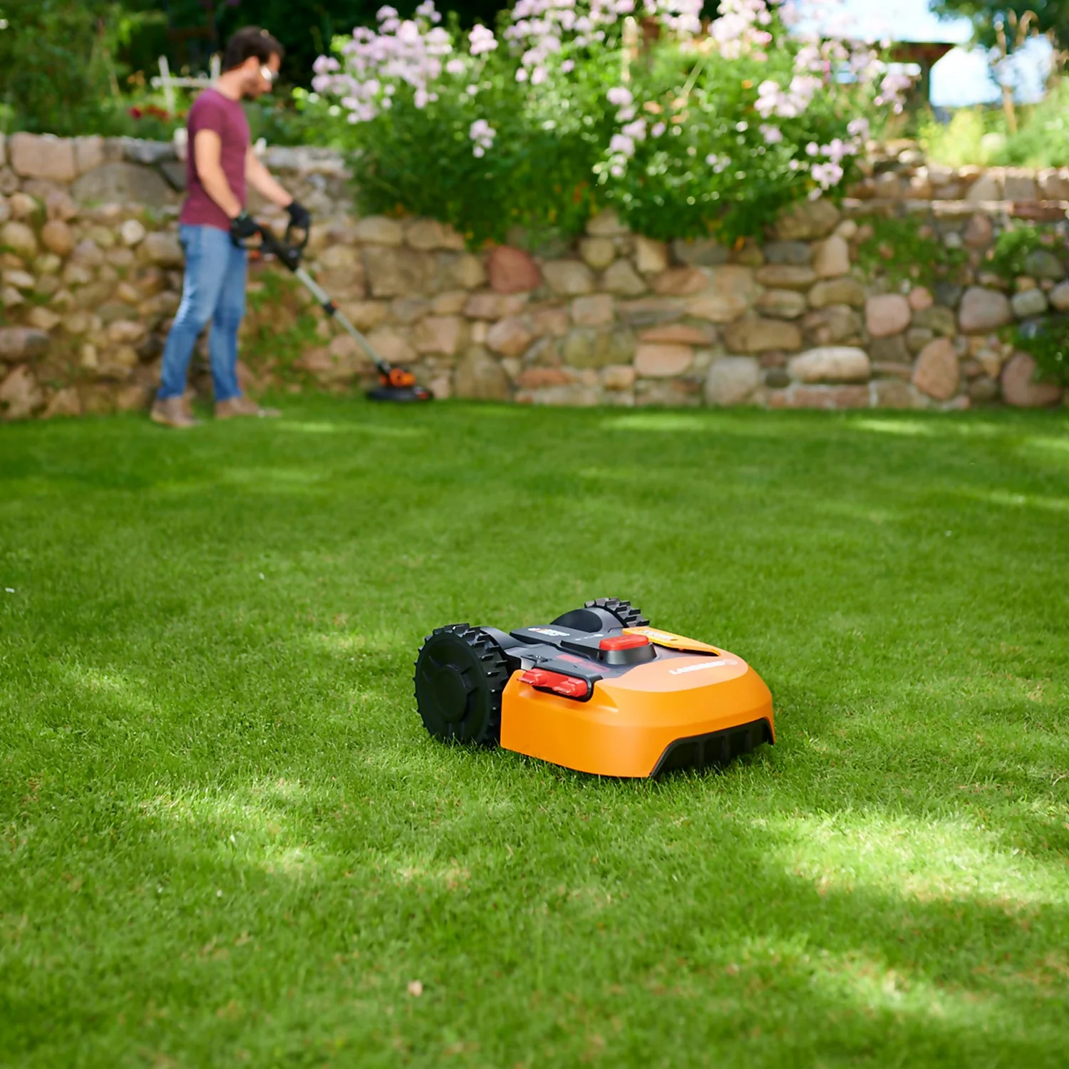 Worx Landroid S400 Robotic Lawn Mower - Image 2