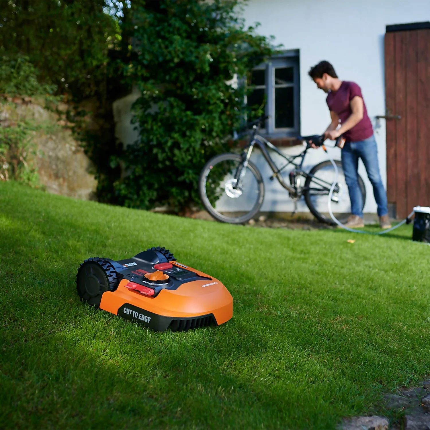 Worx Landroid L2000 Robotic Lawn Mower - Image 2